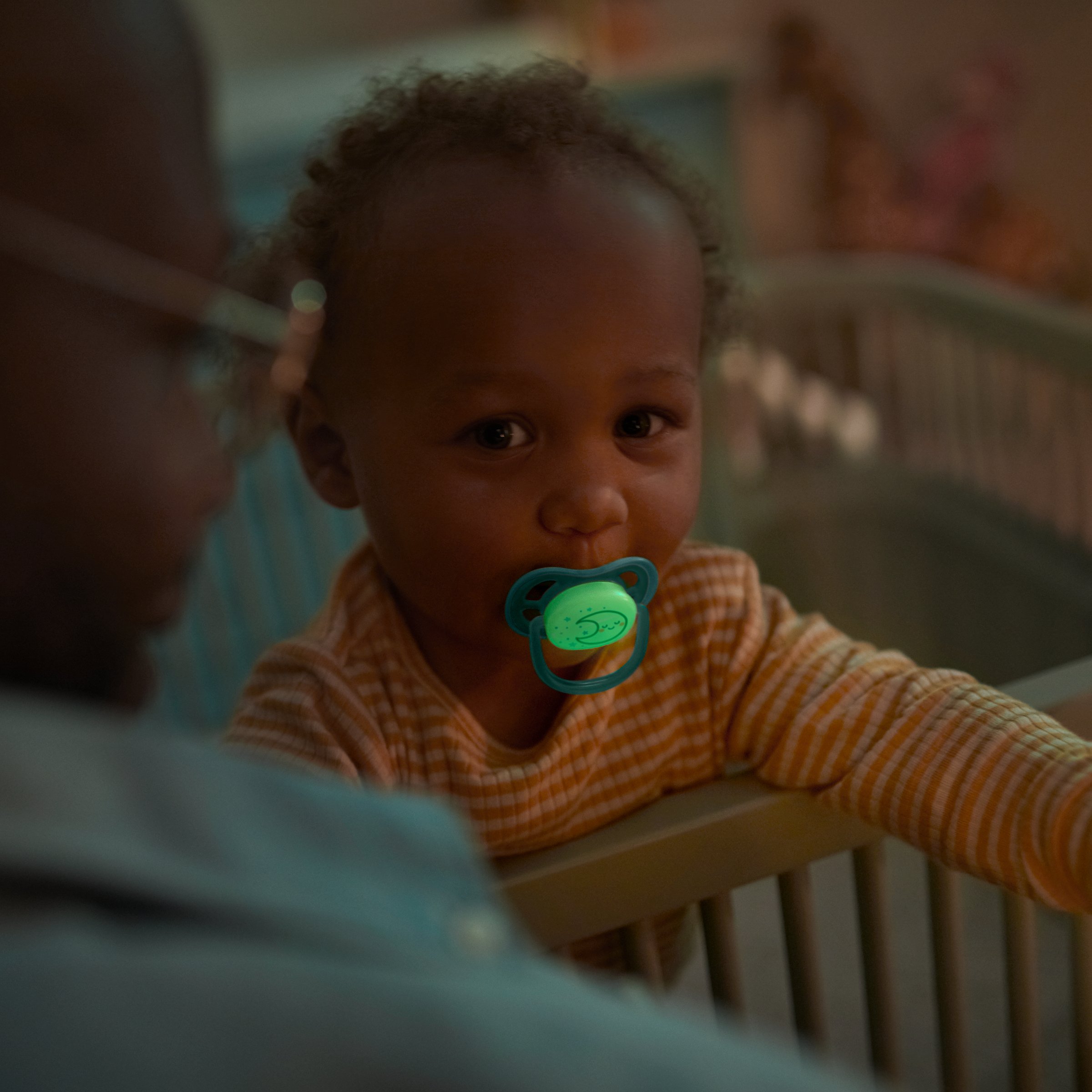 Avent Soother Night Time 6-18 Months 2 pack - Image 2
