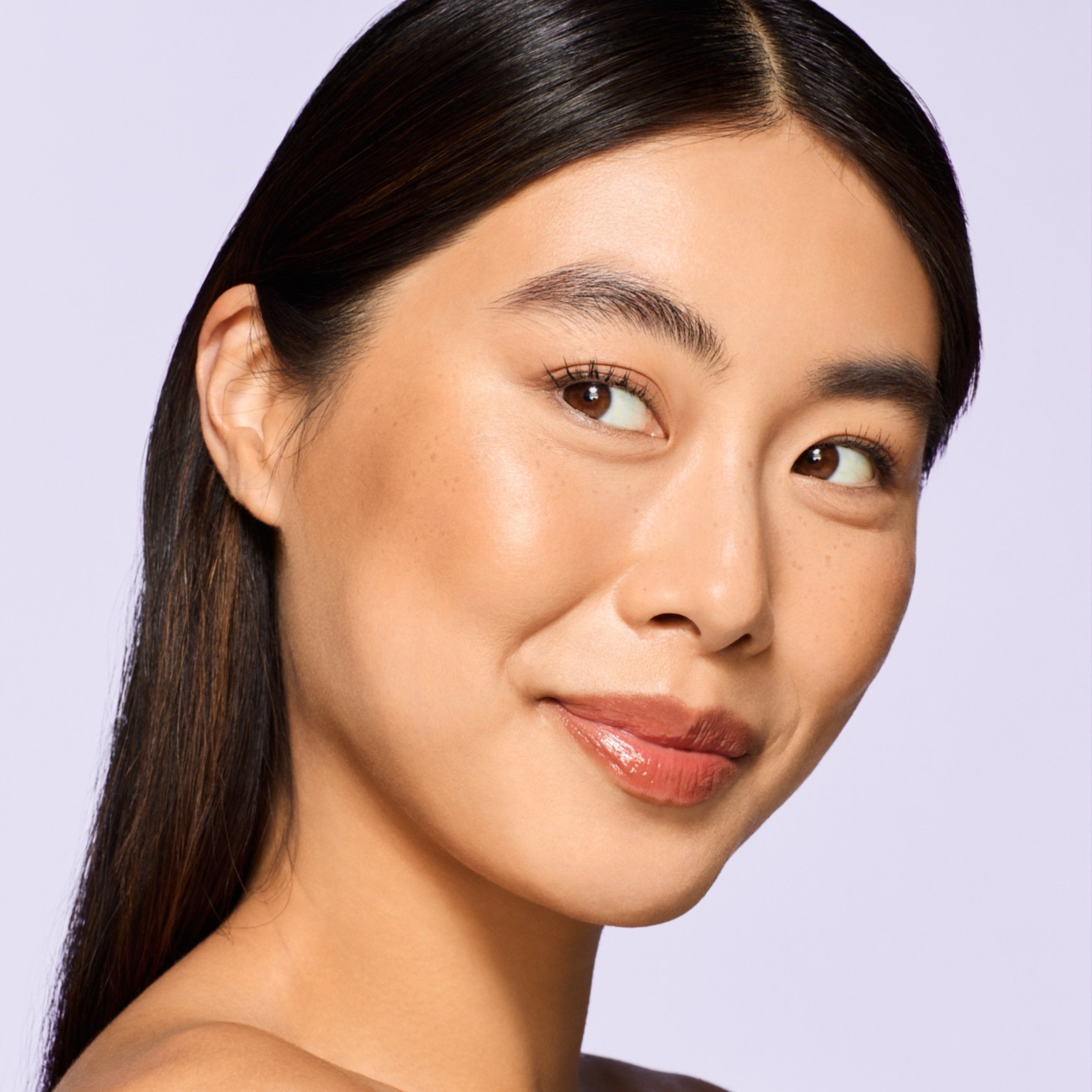 Revlon Illuminance Bronzing Powder - Luminous Nude 43g - Image 3
