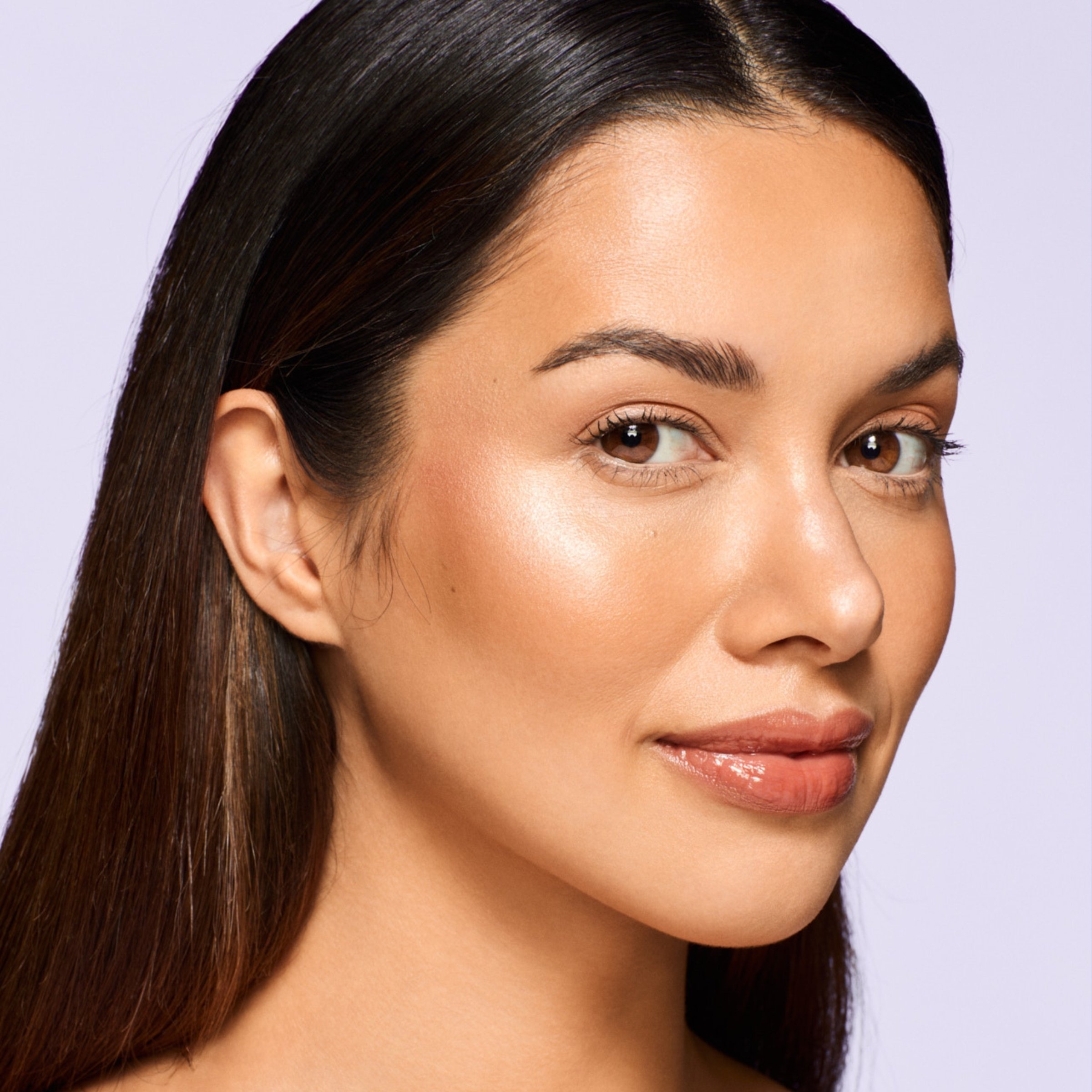 Revlon Illuminance Highlighting Powder - Rose Radiance 49.2g - Image 3