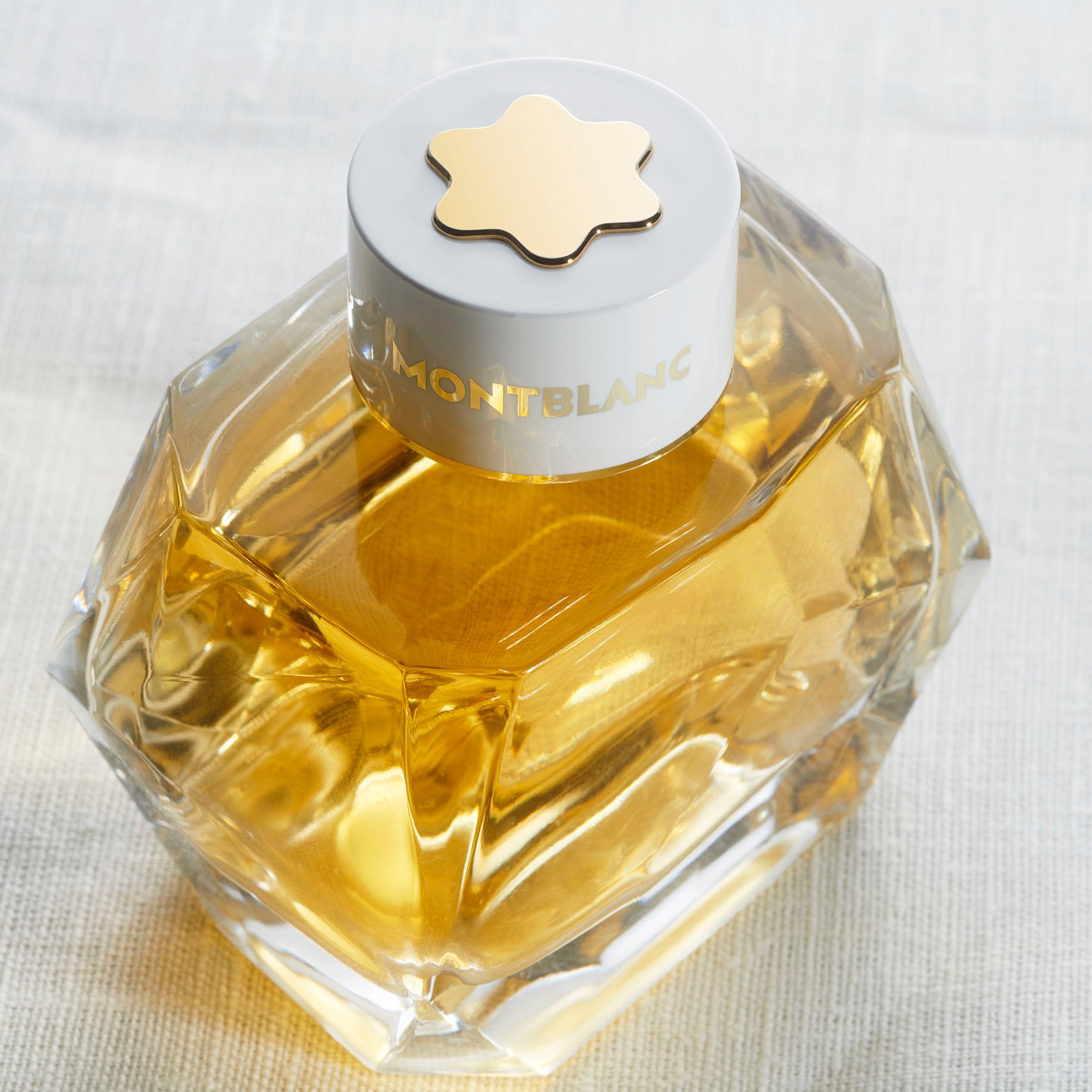 Mont Blanc Signature Absolue EDP Spray 50ml - Image 4
