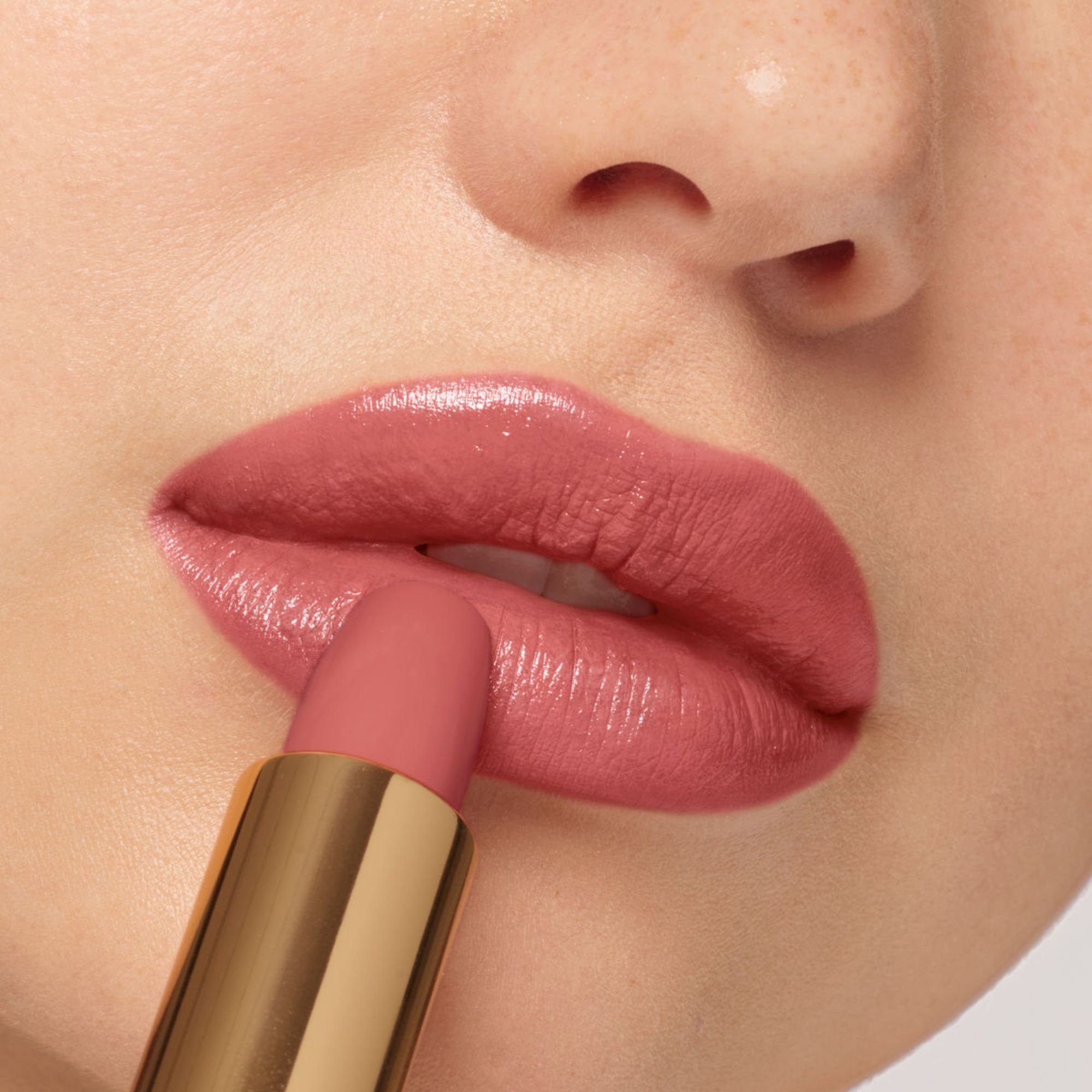 Revlon Super Lustrous™ Ultra Lipstick Tulip 014 4.2g - Image 5
